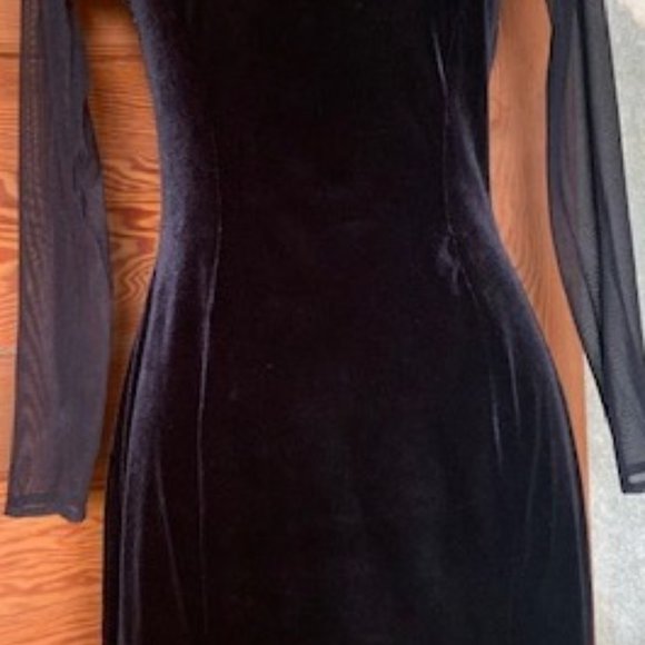 BLACK TADASHI COCKTAIL DRESS with mesh sleeves - Picture 3 of 8